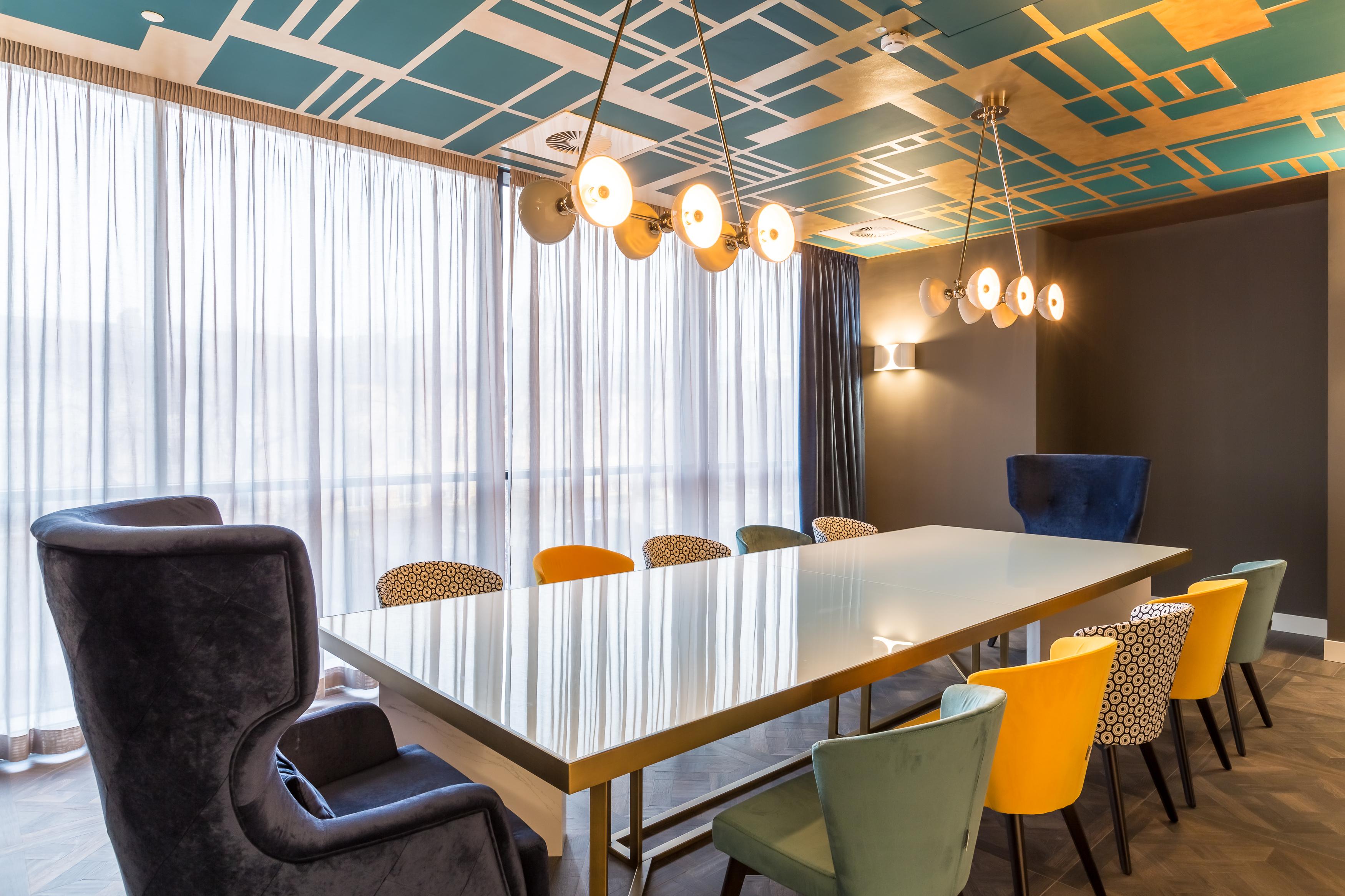 Mercure Center Otel 4*