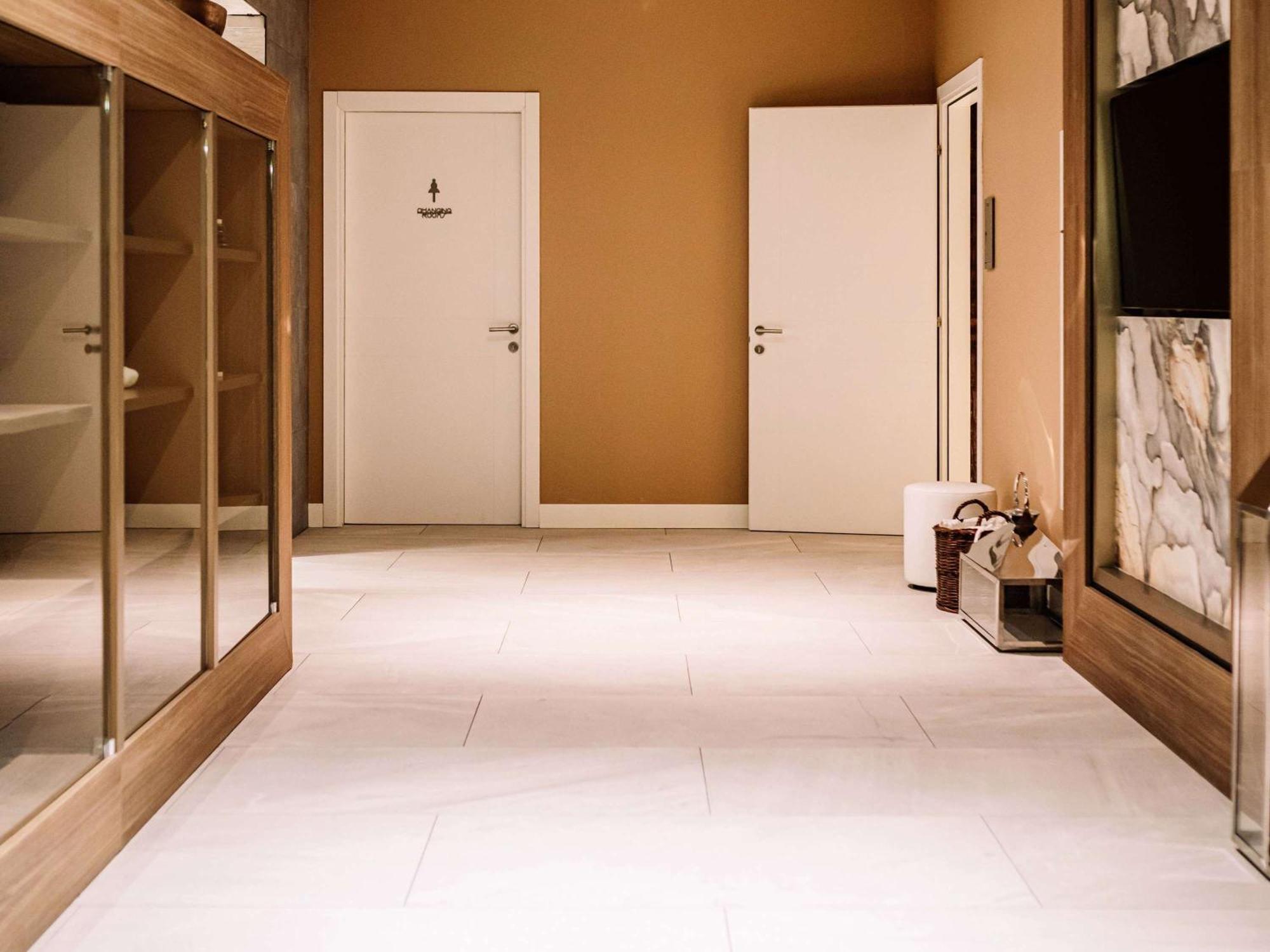 Mercure Center 4*