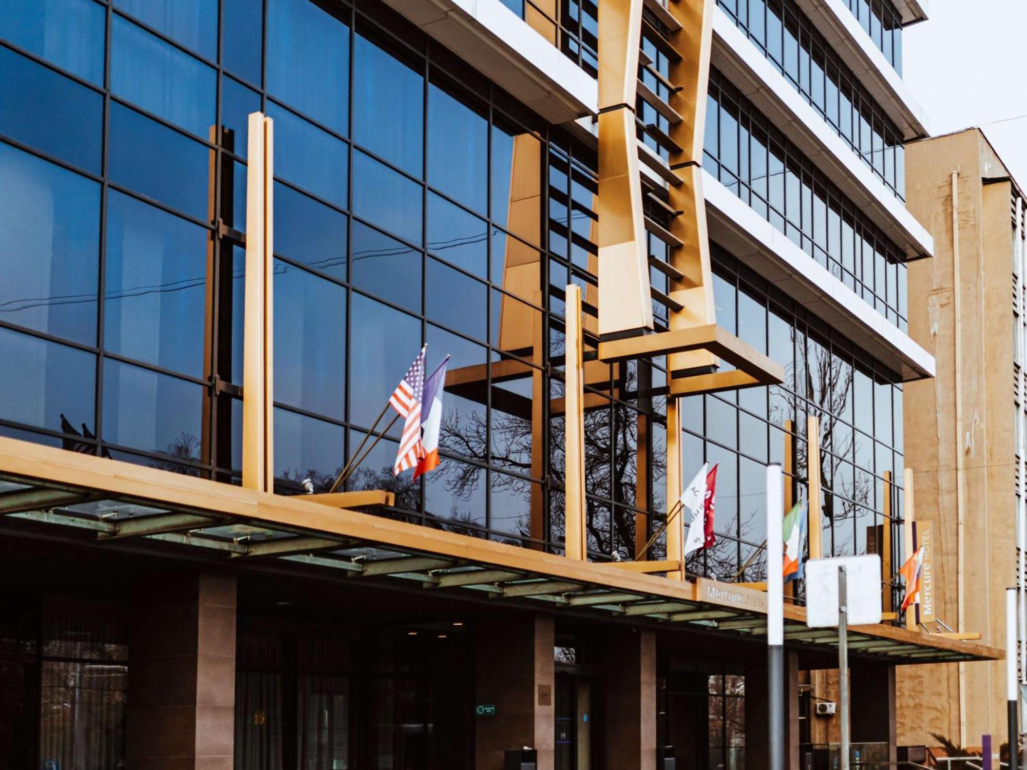 Mercure Center Otel 4*
